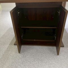 DORIS ダイニングテーブル 単品 収納付きの画像