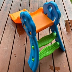 すべり台の画像