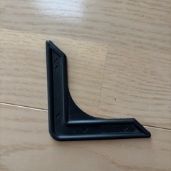 タンス　白色　ピンクの取っ手の画像