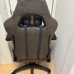 ゲーミングチェアの画像