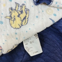 子ども服　秋冬トレーナー、パジャマなどの画像