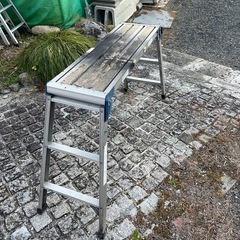 折りたたみ　脚立の画像