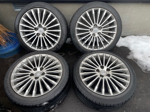 210 マジェスタ 純正OPホイールセット 18インチ (MT) 手稲のタイヤ