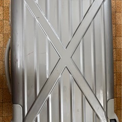 2輪ポリカーボネート系スーツケース　　の画像