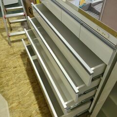 【ジャングル和泉大型良品館　キッチンボード　食器棚　収納　ステンレス　ソフトクローズ　サイドボード【R508】の画像