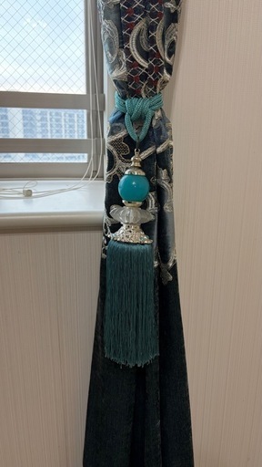 卸売 【オーダー級】高級刺繍・厚手カーテン 2枚セット