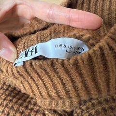 ZARA タートルネックニット　ブラウン　Sサイズの画像