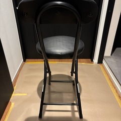 折りたたみイスの画像