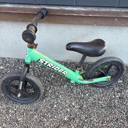 ストライダー クラシック グリーン 12インチ ST-J4 (モコ) 伊勢崎の