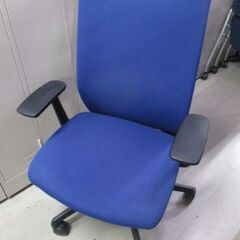 オカムラ　オフィスチェア　ヴィスコンテチェア【引き取り限定】の画像