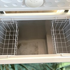 ハイアールの電気冷凍庫JF-NC205F-1 2018年製の画像