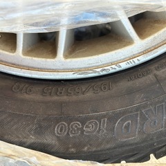 本日中に処分！日産15インチスタッドレスタイヤの画像