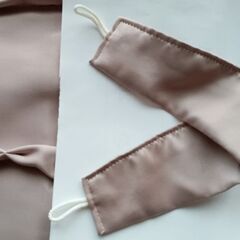 ピンクベージュ カーテン W 100H 200.2枚組 防災マーク付きの画像