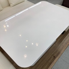 ソファーダイニング5点セット　※ソファーにシミあります。の画像