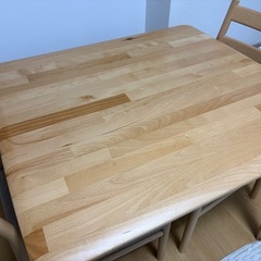 ニトリ ダイニングテーブルの画像