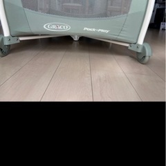 ベビーベッドの画像