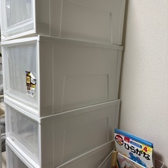 京急富岡・衣装ケース4つの画像