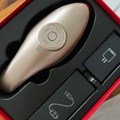 ラボンエクラ IKKO 美顔器の画像