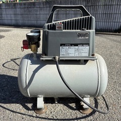 オイルレス エアーコンプレッサー 高儀 TAKAGI ACP-130KD 10Lの画像