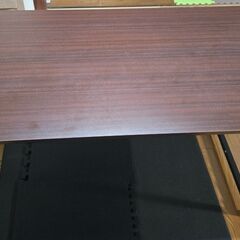 サンワダイレクト　PCデスクの画像