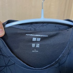 UNIQLOメンズT2着の画像