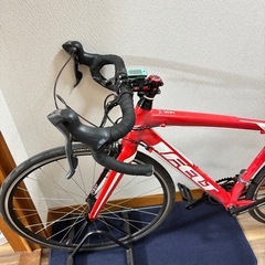 FELT    ロードバイクの画像