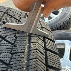 スタッドレスタイヤの画像