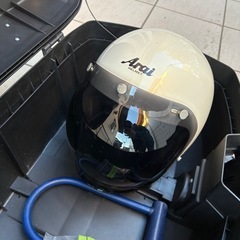 原付　リアボックス　アドレス110 アライ　ジェットヘルメット　U字ロックの画像