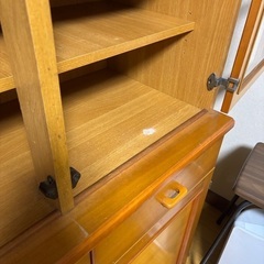 中古■食器棚 2段分割タイプ ■尾道市 引き取りの画像