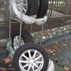 スタットレスタイヤ　185/65R15の画像