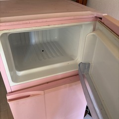 ‎𖤐 ̖́-‬至急‎𖤐 ̖́-‬28日.日までにほしい方がいなければ.捨てます🙇‍♀️‎𖤐 ̖́-‬冷蔵庫の画像