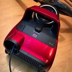 【受け渡し予定者さん決定済】TOSHIBA掃除機vc-3/2015年製の画像