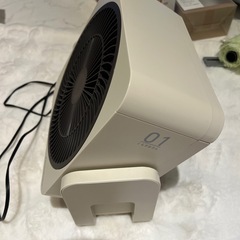 サーキュレーター  オフホワイト 角度調整可の画像