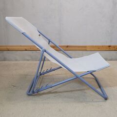 フランスのガーデンファニチャ―メーカーLAFUMA(ラフマ)のデッキチェア MAXI TRANSAT LFM5170です。折り畳めばコンパクトになるのでアウトドアなどにもおススメのチェアーです♪ の画像