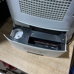 オークション最安値 セラミックファンヒーター　シャープ の画像