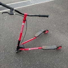 Y FLiKER F3 ワイフリッカー キックボード
の画像