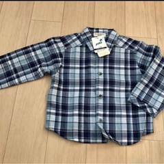 チェックシャツとベストの2点セット　未使用品の画像