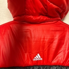 【美品】adidas  150センチ　 ジャンパーの画像