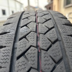 ブリヂストン　　ブリザック　VL1 195/80R15 LT  スタッドレス　ハイエース　キャラバンなどの画像