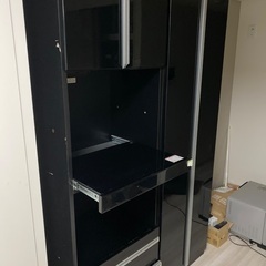 ⭐️無料⭐️食器棚【ご希望の方には洗濯機、レンジ、机も差し上げます】の画像