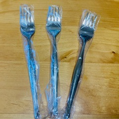 （新品）カラトリーセット15点の画像