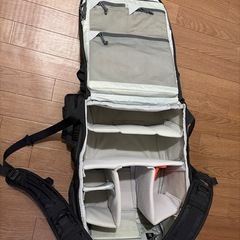 【プロ仕様】Lowepro ProTactic 450 AW　大容量カメラバックパック／仕切り完備の画像