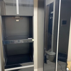 ⭐️無料⭐️食器棚【ご希望の方には洗濯機、レンジ、机も差し上げます】の画像