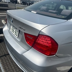 BMW 320I 2010の画像