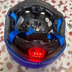 ライト付きキッズヘルメットの画像