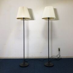 イケア ANGLAND フロアランプ2台セット LED電球・取説付 IKEAテキスタイルランプシェード照明器具　フロアスタンド 点灯確認済みの画像