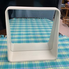 美原店 美品 ニトリ ウォールミラー プロフォ ホワイトウォッシュ 小物を飾れる深型　壁掛けの画像