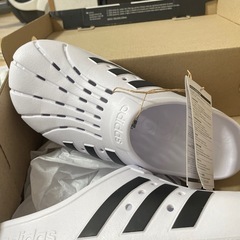 アディダス　アディレッタの画像