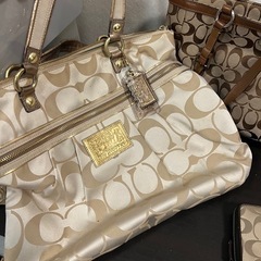 coach まとめ売り（バッグ、財布）の画像