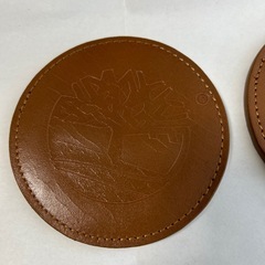 オメガのノベルティグッズとティンバーランドのコースターの画像